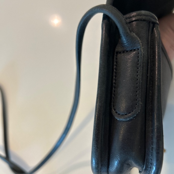 Vintage Coach Leather Shoulder Bag - Picture 14 of 14